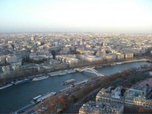 パリの空の下
